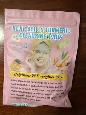 Kojic Acid & Turmeric Cleansing Pads - Brightening Pink Pack
